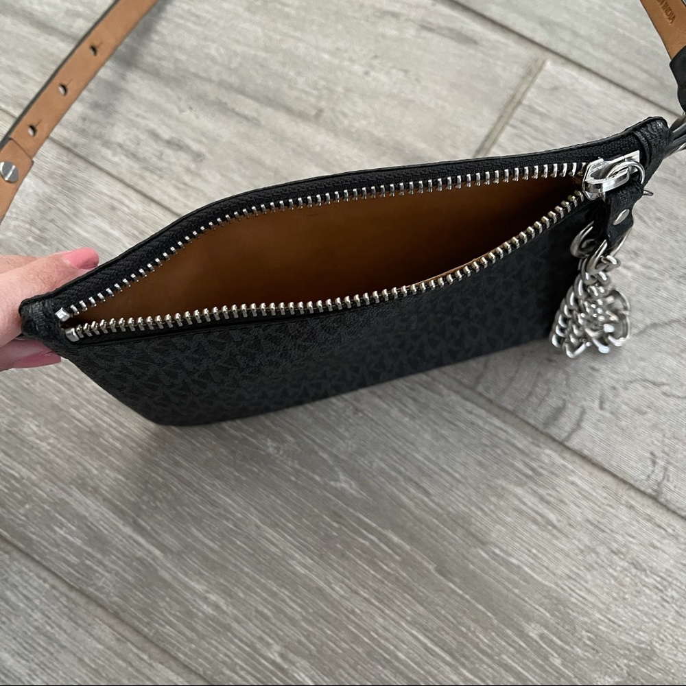 Michael Kors Black Belt Bag - Picture 4 of 8